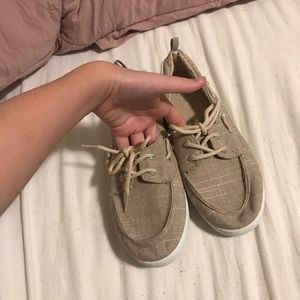 NWOT Beige slip on shoes